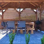 シャレー Nasza Na Koncu Swiata - Bania Z Jacuzzy, Palenisko, Kominek, Planszowki Kacwin