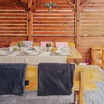 Nasza Na Koncu Swiata - Bania Z Jacuzzy, Palenisko, Kominek, Planszowki * Kacwin