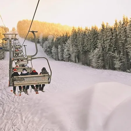 Nasza Na Koncu Swiata - Bania Z Jacuzzy, Palenisko, Kominek, Planszowki * Kacwin