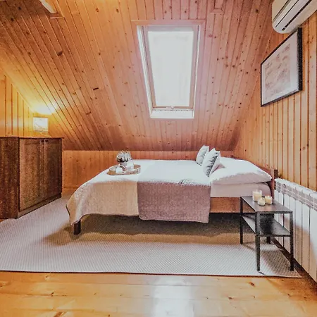 Nasza Na Końcu świata - Bania Z Jacuzzy, Palenisko, Kominek, Planszówki Chalé *