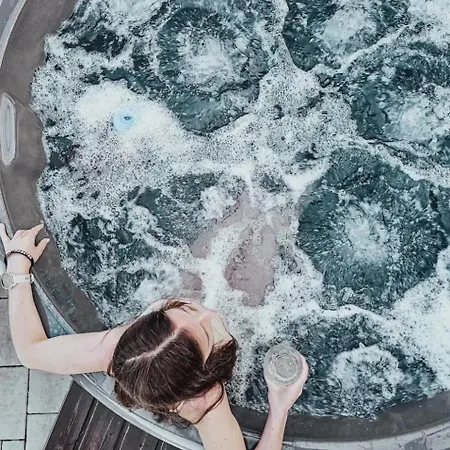 Chalé Nasza Na Końcu świata - Bania Z Jacuzzy, Palenisko, Kominek, Planszówki *