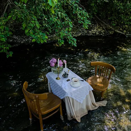 Nasza Na Końcu świata - Bania Z Jacuzzy, Palenisko, Kominek, Planszówki Chalé Kacwin